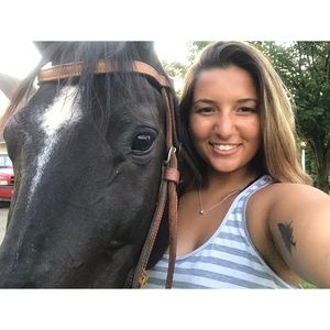 Meet your Posher, Lexi